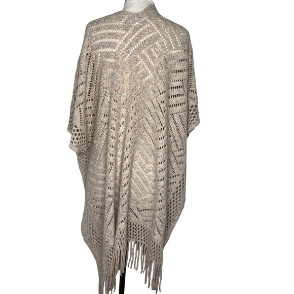 Anthropologie Akemi & Kin pink rose Ruana poncho All size fringe herringbone ope - Picture 3 of 11